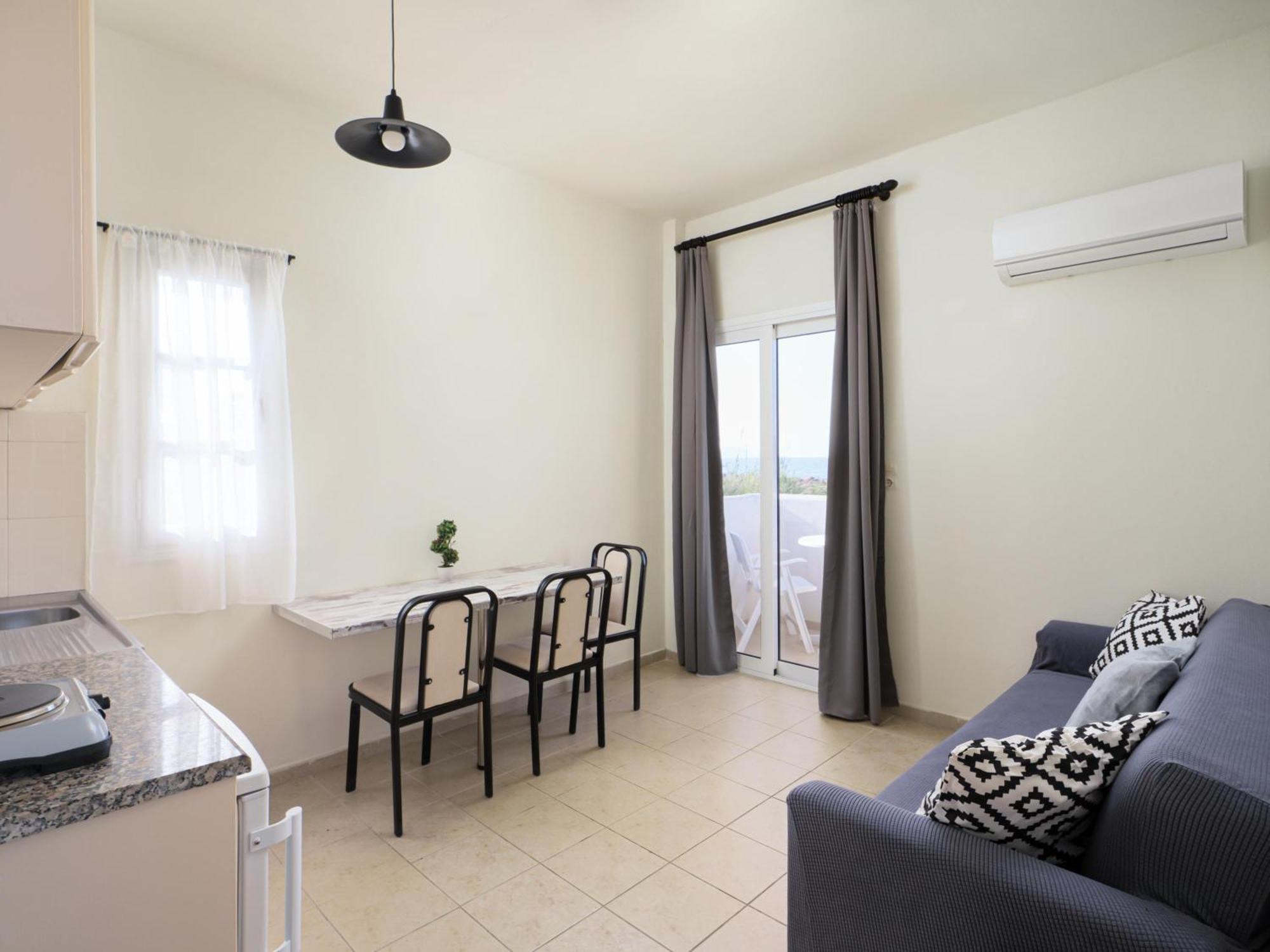Divina Seaside Apartments By Estia Goúvai Ngoại thất bức ảnh