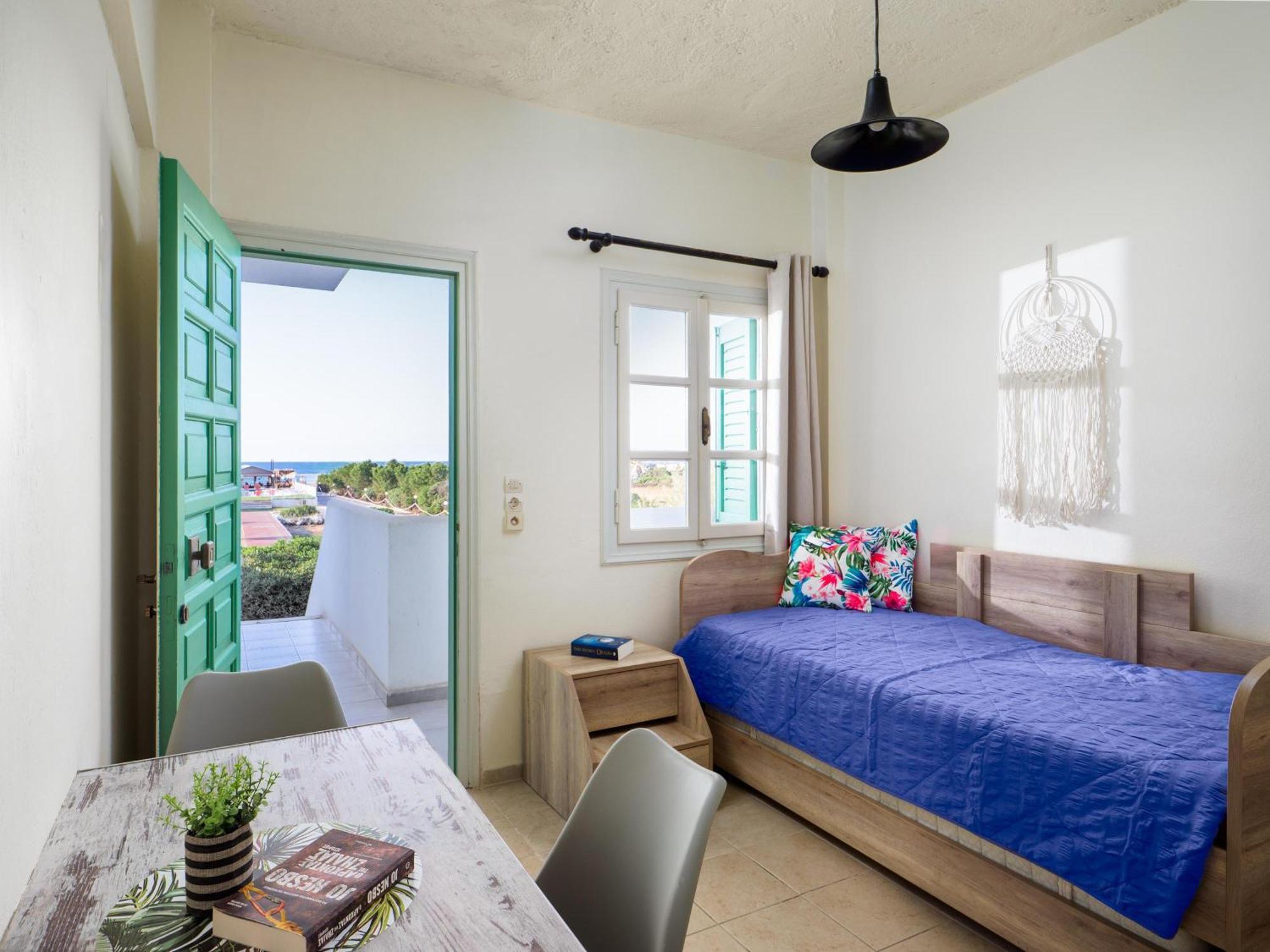 Divina Seaside Apartments By Estia Goúvai Ngoại thất bức ảnh